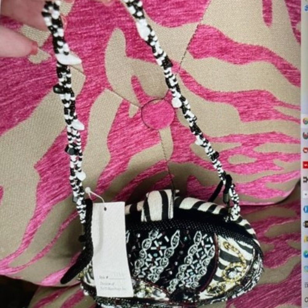 BLACK BEADED EVENING BAG